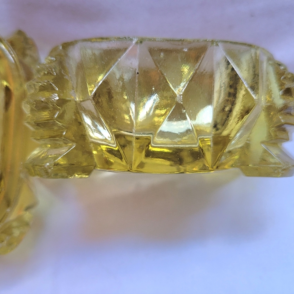 Vintage Elegant Yellow Glass salt Dip Bowls (105) - Picture 3 of 5
